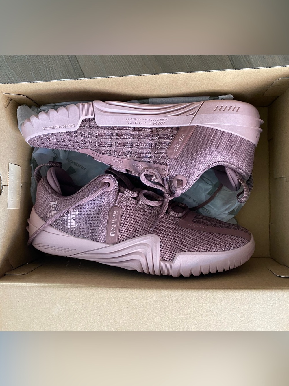 Womens UA W Tribase Reign 6
